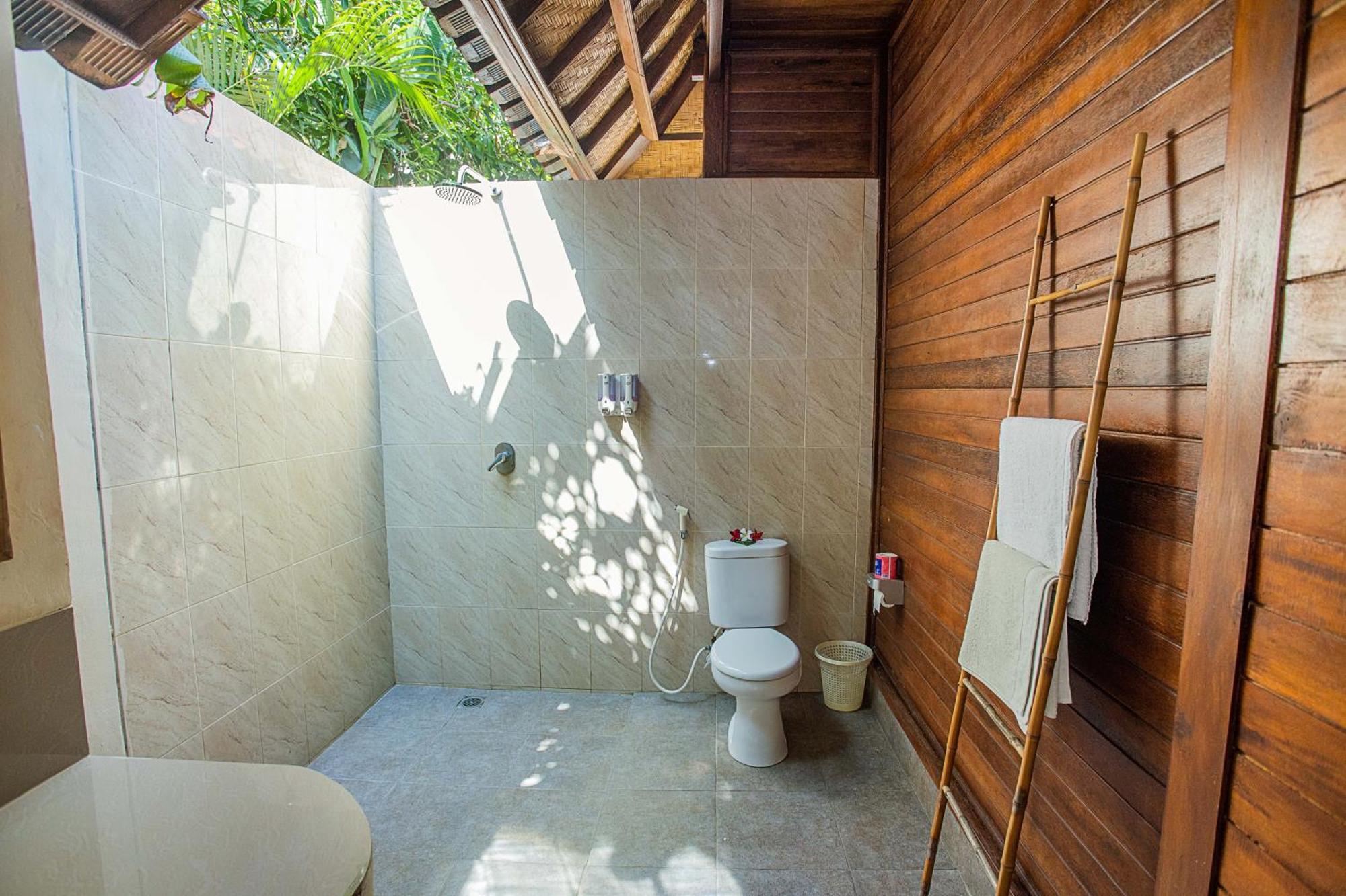 The Parnas Hotel Nusa Lembongan Exterior foto