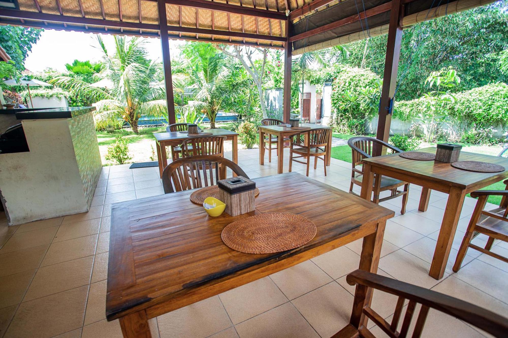 The Parnas Hotel Nusa Lembongan Exterior foto